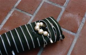 Zipper piece 1971